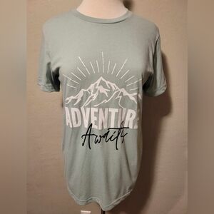 NWOT Adventure Awaits‎ Tshirt